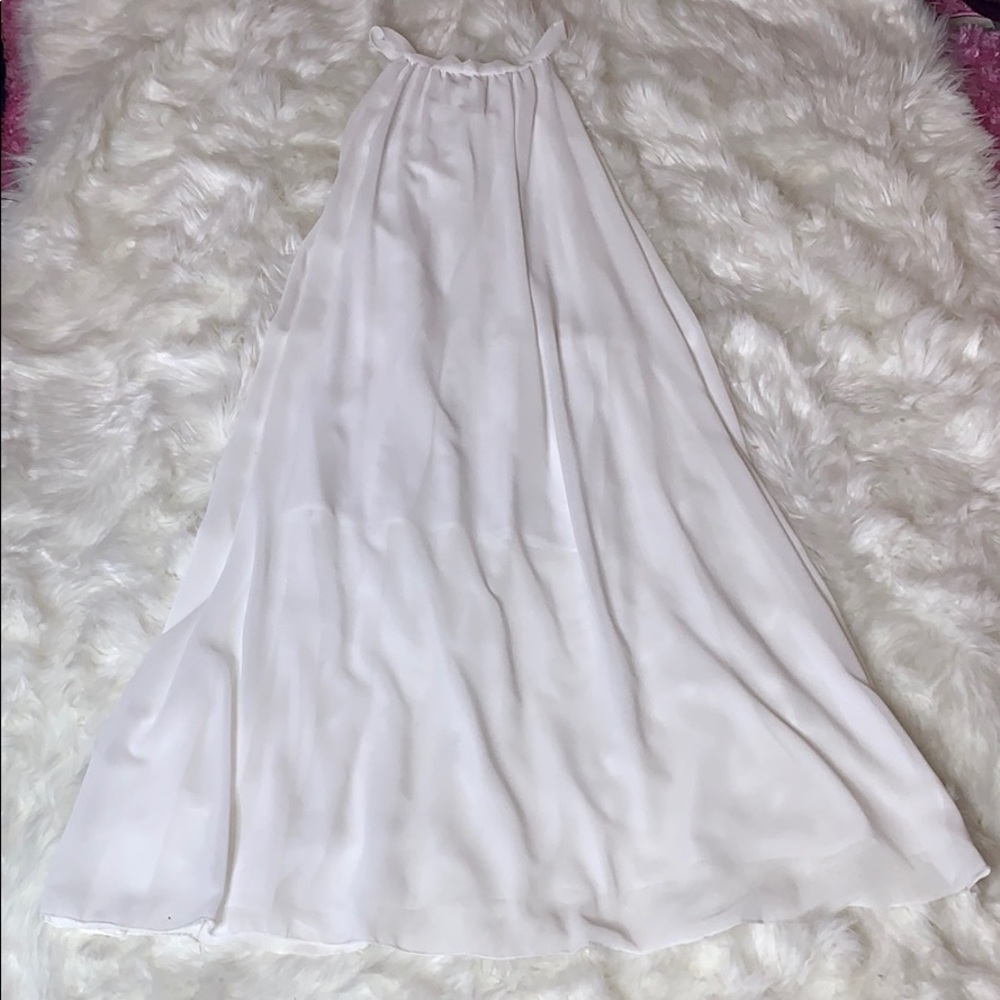 White Flowy Chiffon Maternity Dress for photos